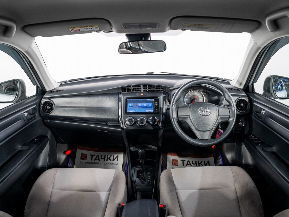 Toyota Corolla Axio 2017 - фото автомобиля