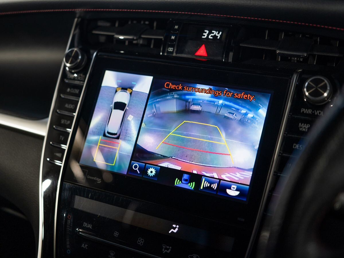 Toyota Harrier 2018 - фото автомобиля