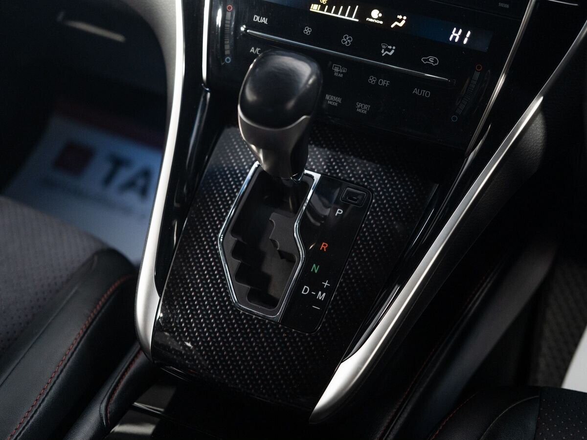 Toyota Harrier 2018 - фото автомобиля
