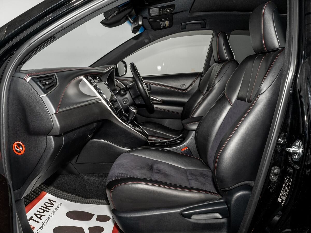 Toyota Harrier 2018 - фото автомобиля