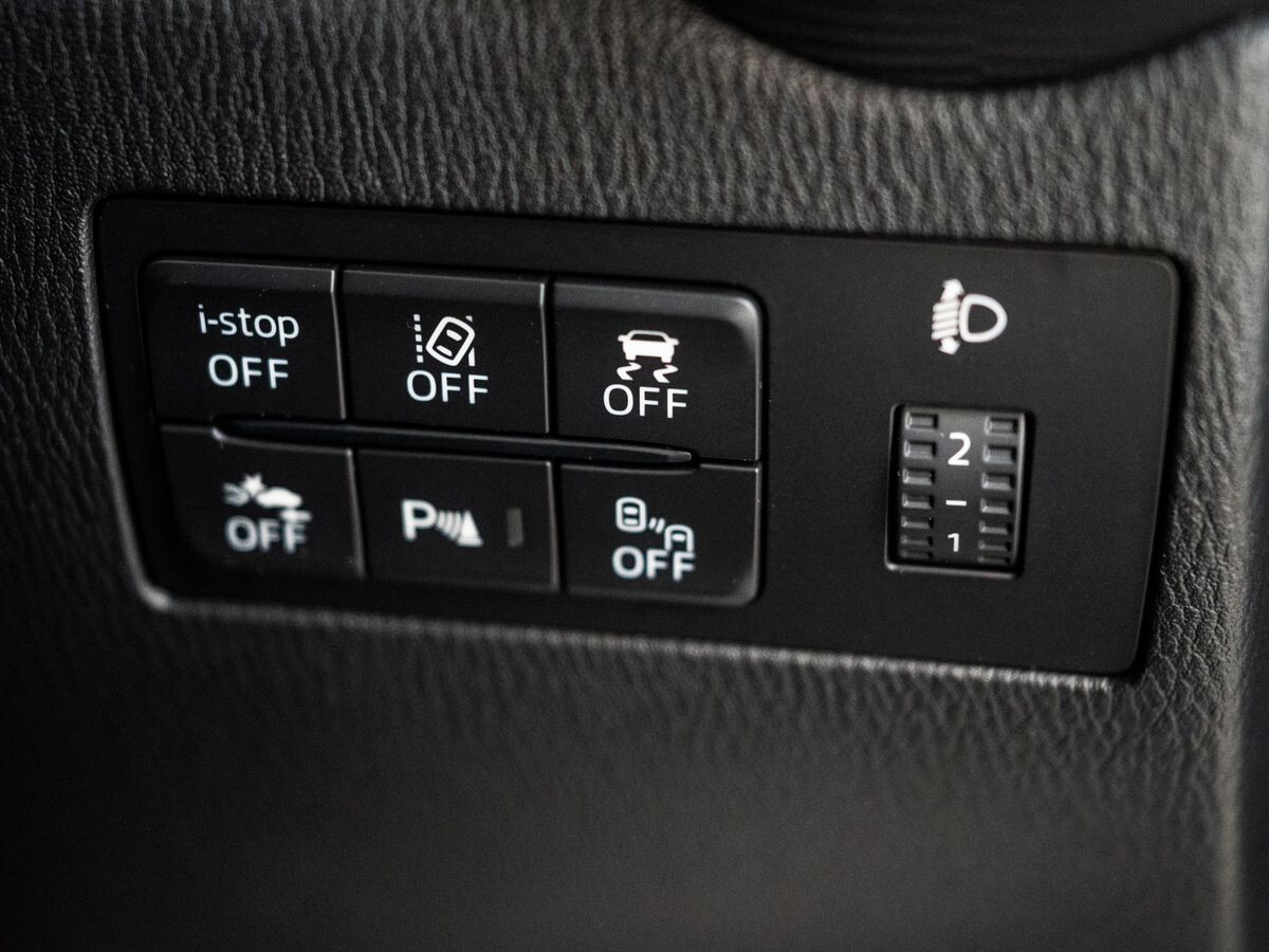 Mazda Demio 2018 - фото автомобиля