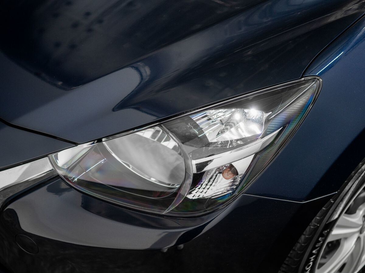 Mazda Demio 2018 - фото автомобиля