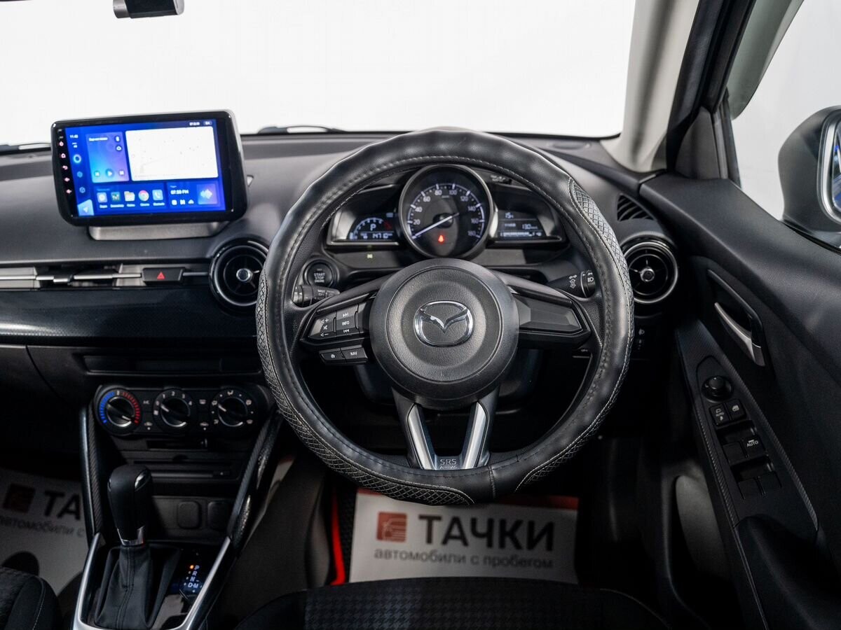 Mazda Demio 2018 - фото автомобиля
