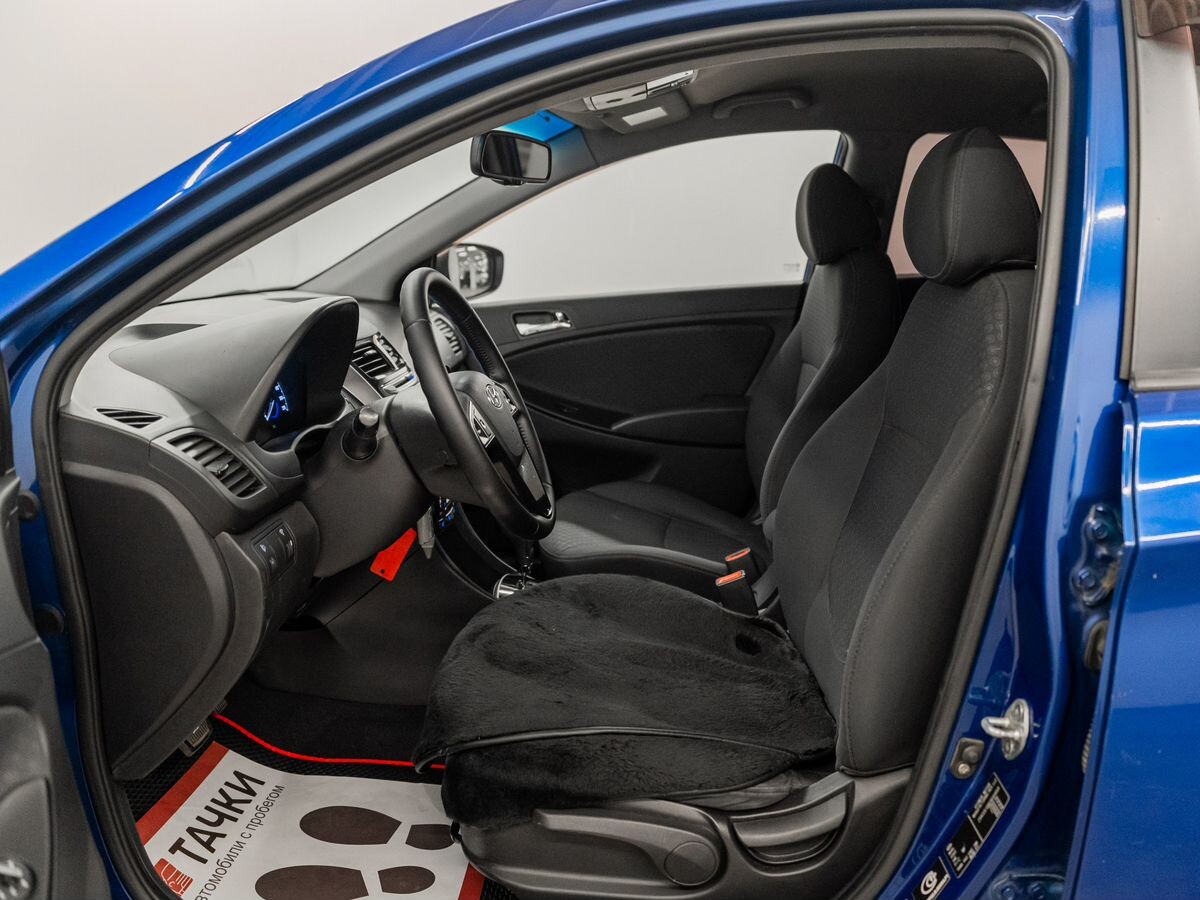 Hyundai Solaris 2012 - фото автомобиля