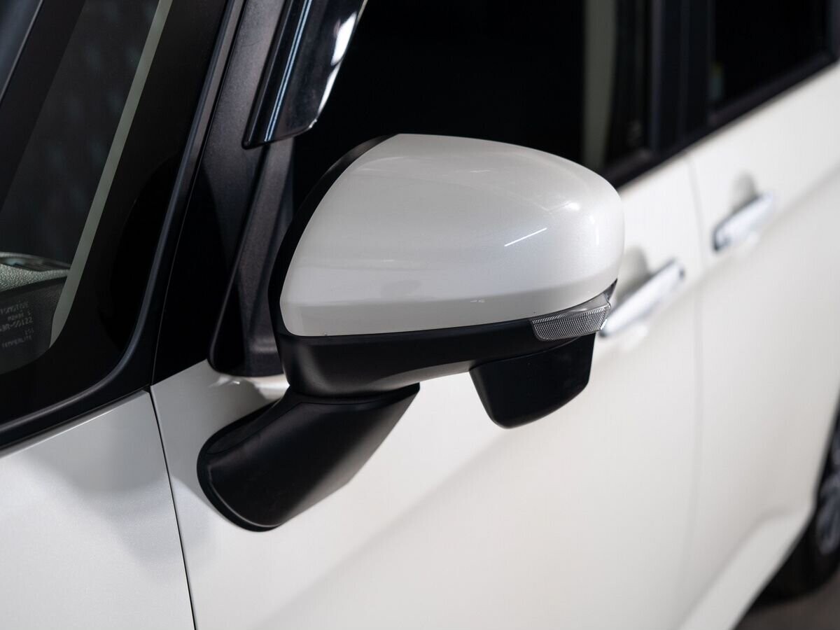 Toyota Tank 2018 - фото автомобиля