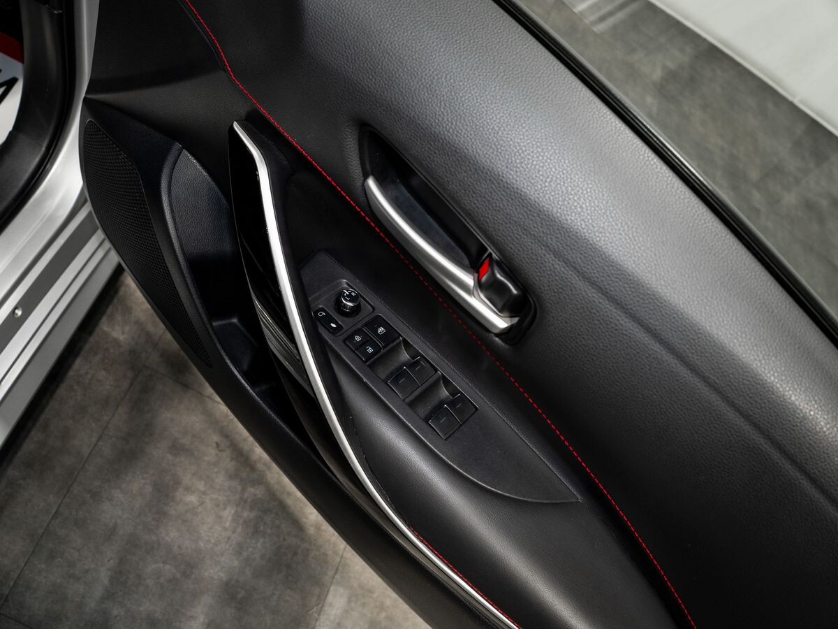 Toyota Corolla 2019 - фото автомобиля