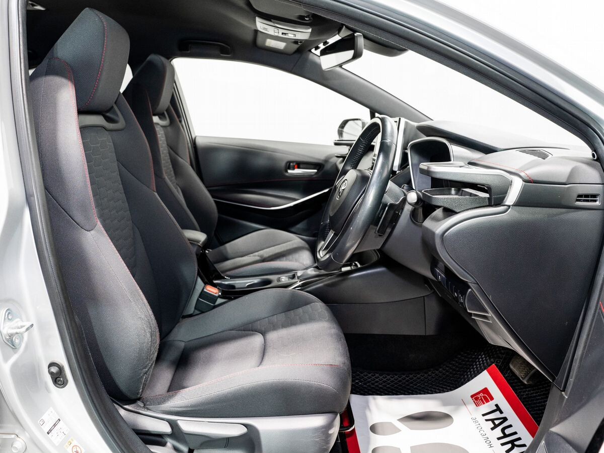 Toyota Corolla 2019 - фото автомобиля