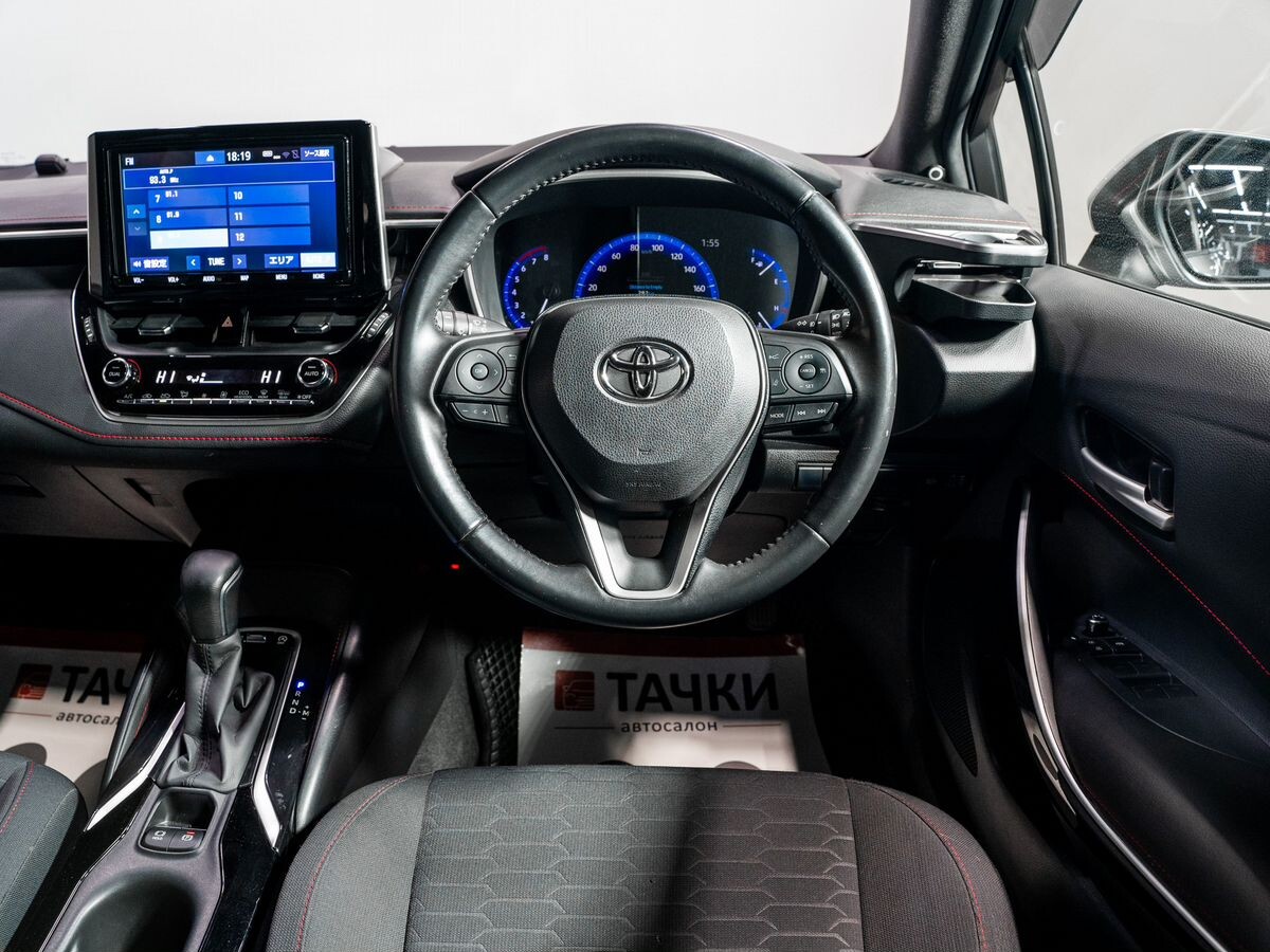 Toyota Corolla 2019 - фото автомобиля