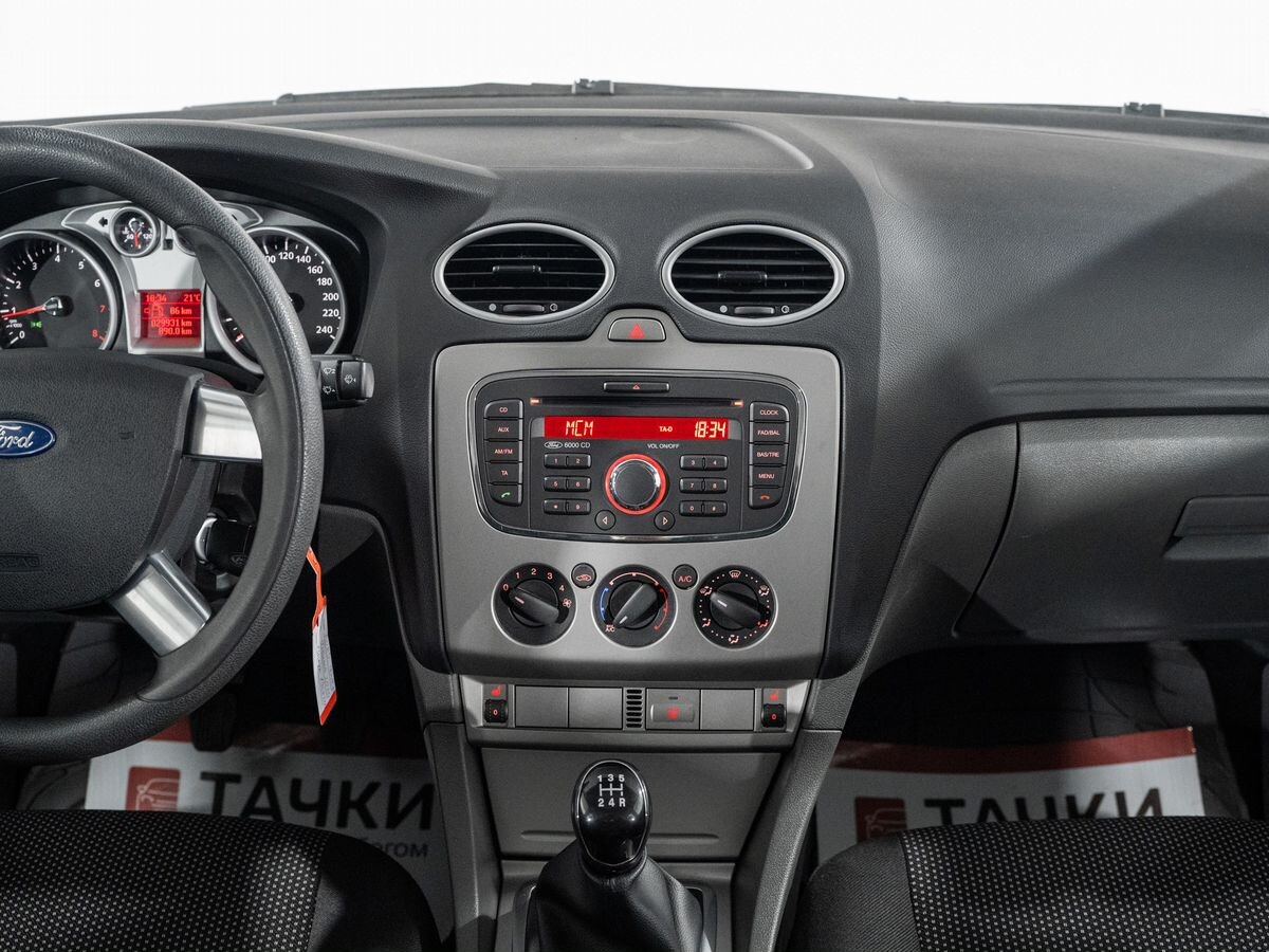 Ford Focus 2011 - фото автомобиля