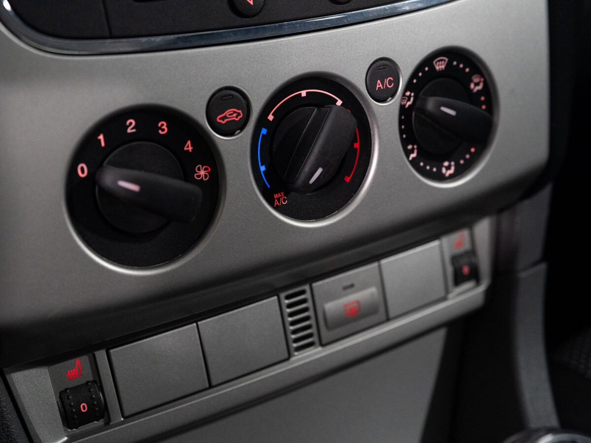 Ford Focus 2011 - фото автомобиля