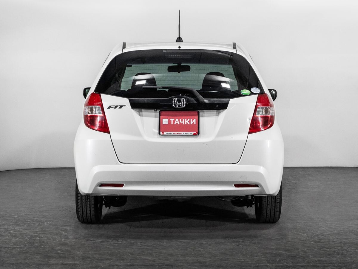 Honda Fit 2013 - фото автомобиля