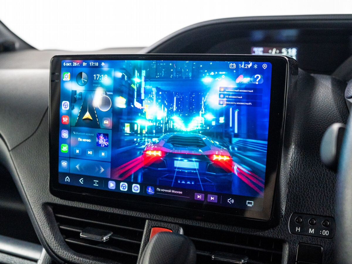 Toyota Voxy 2014 - фото автомобиля