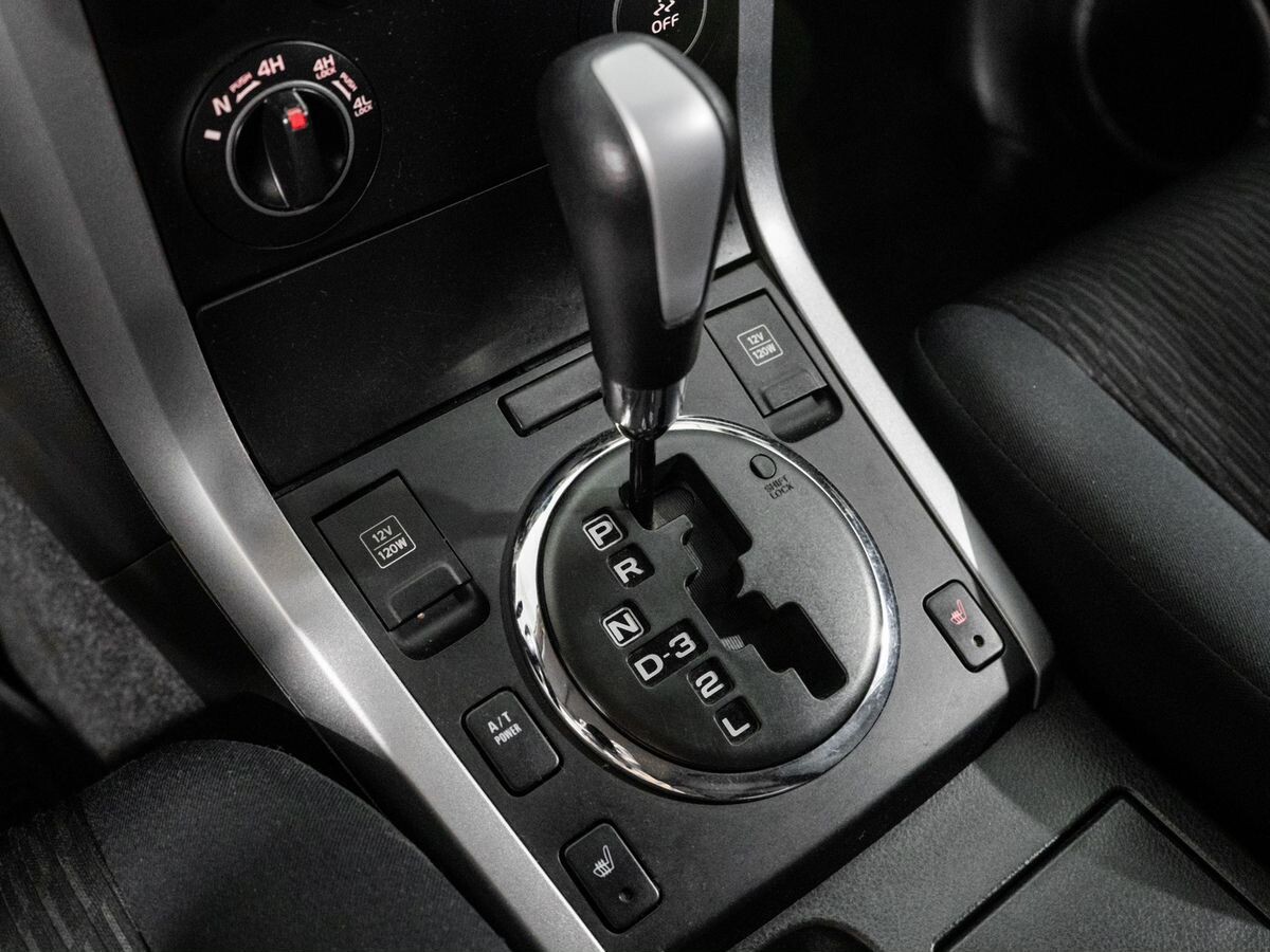 Suzuki Grand Vitara 2012 - фото автомобиля