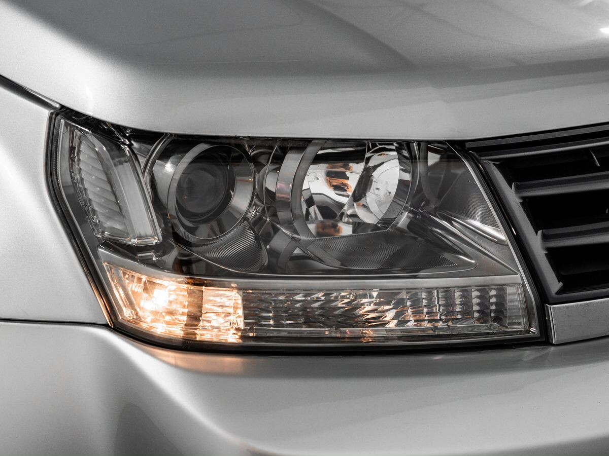 Suzuki Grand Vitara 2012 - фото автомобиля