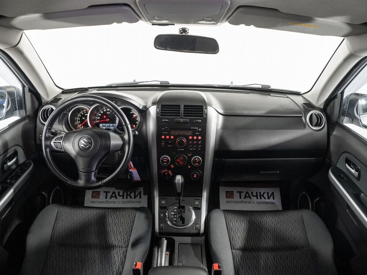 Suzuki Grand Vitara 2012 - фото автомобиля