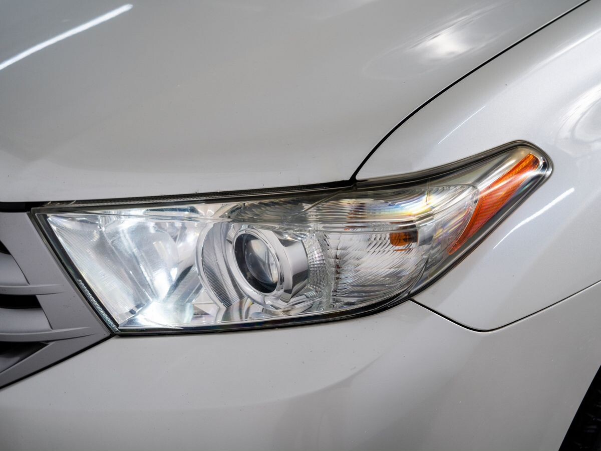 Toyota Highlander 2013 - фото автомобиля