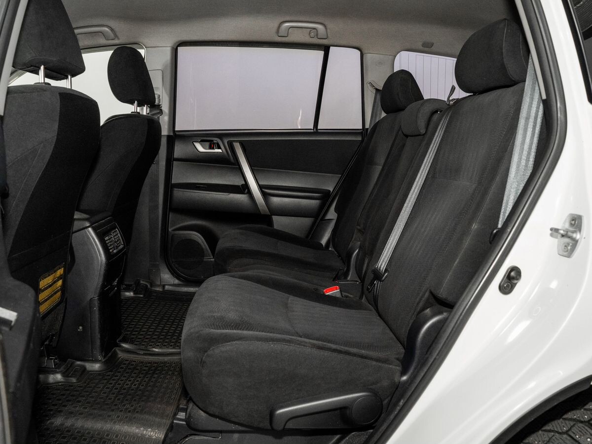 Toyota Highlander 2013 - фото автомобиля