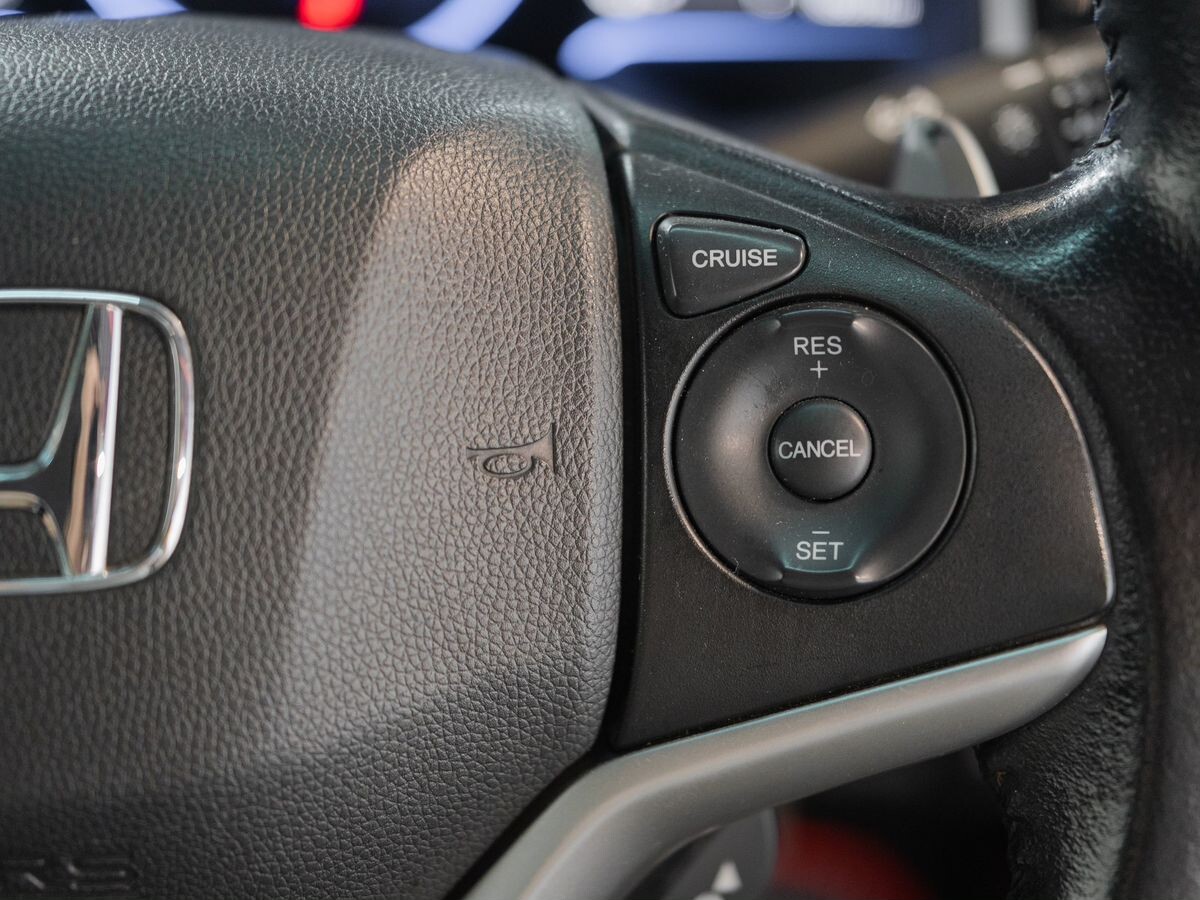 Honda Shuttle 2015 - фото автомобиля