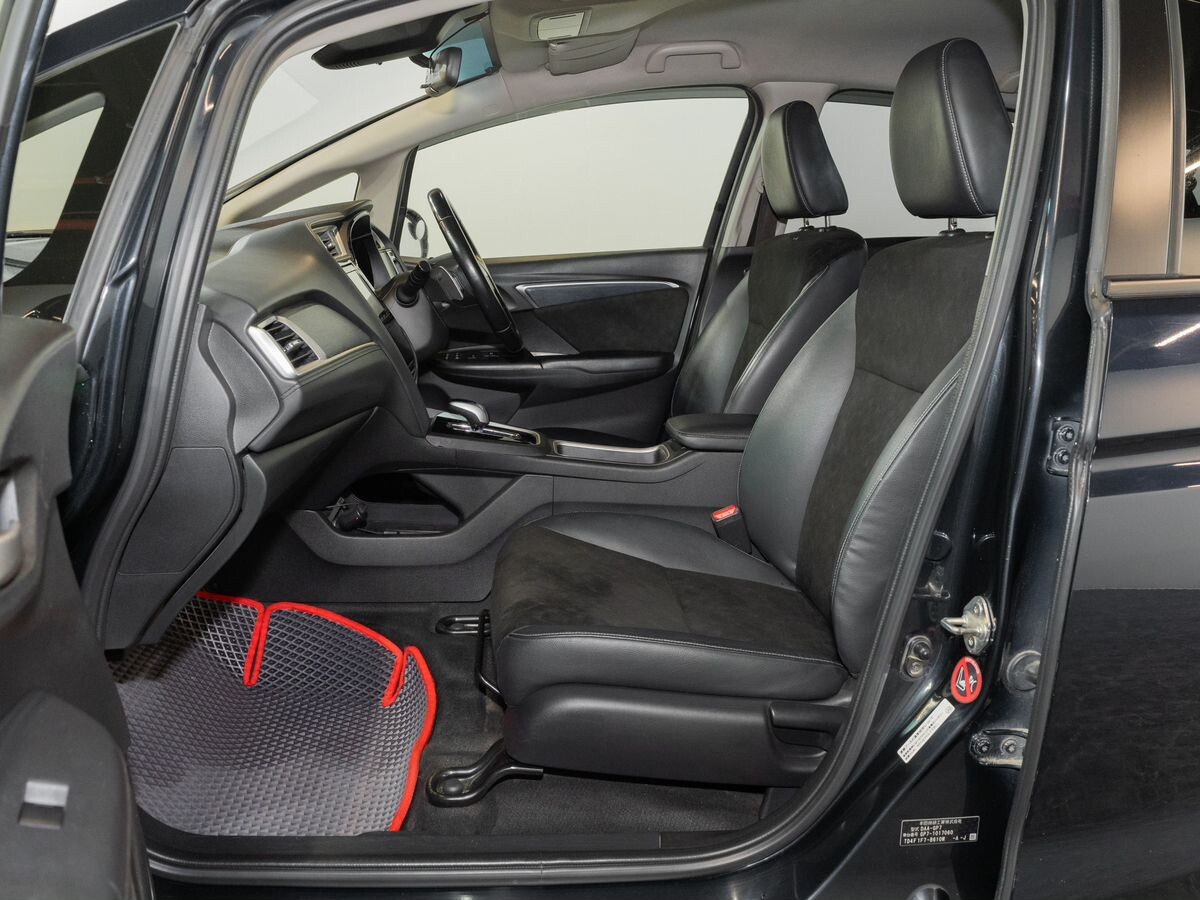 Honda Shuttle 2015 - фото автомобиля