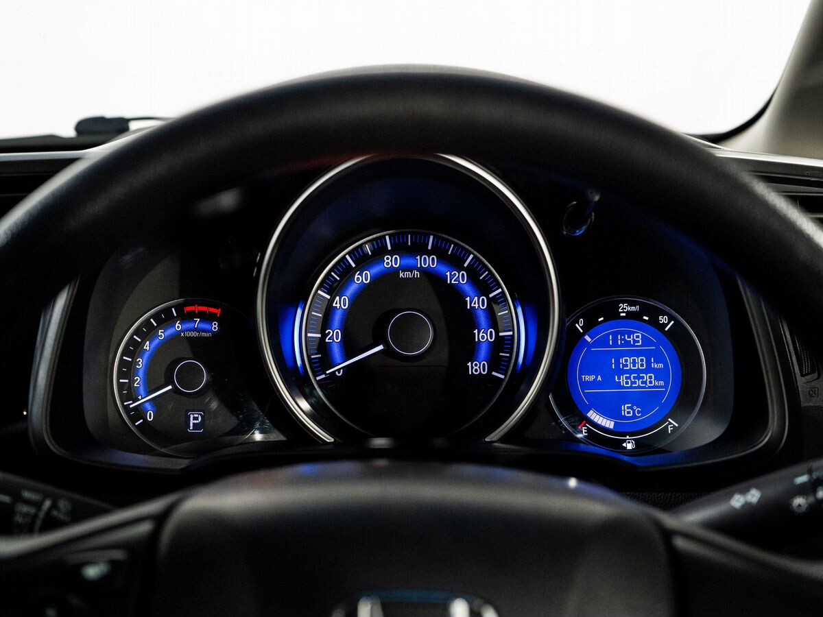Honda Fit 2013 - фото автомобиля