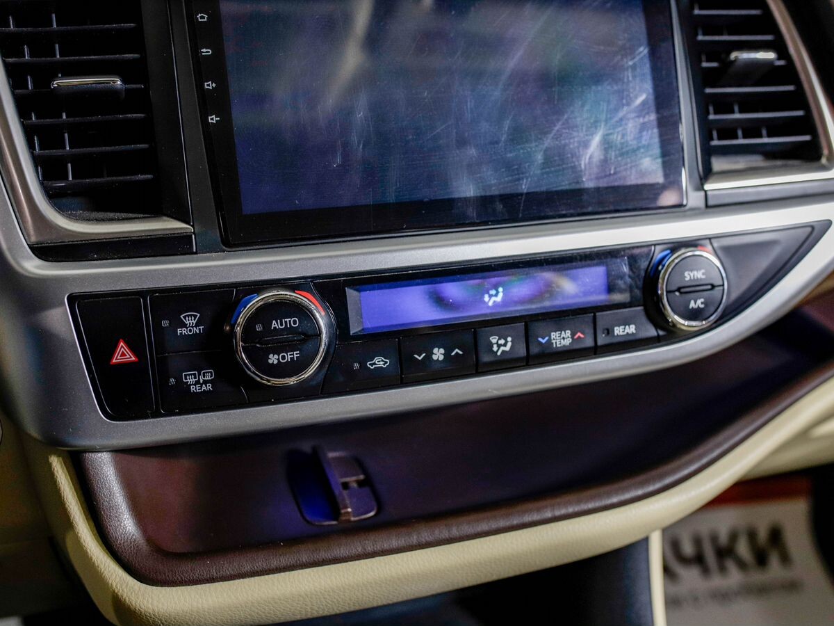 Toyota Highlander 2014 - фото автомобиля