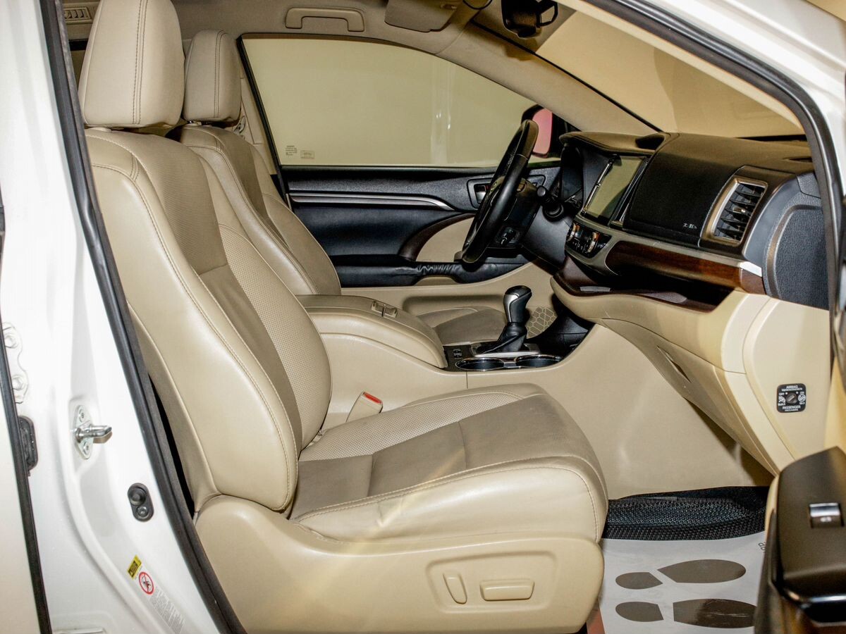 Toyota Highlander 2014 - фото автомобиля