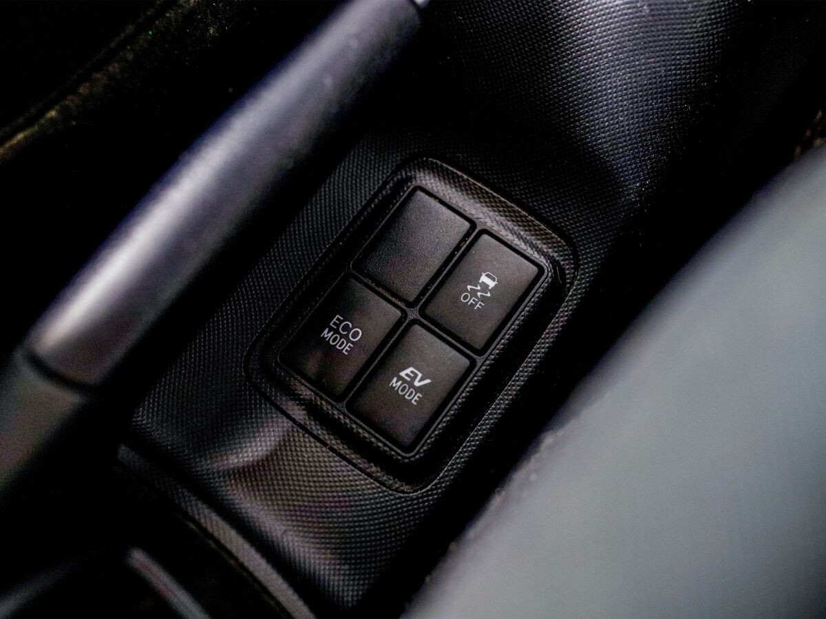 Toyota Aqua 2015 - фото автомобиля