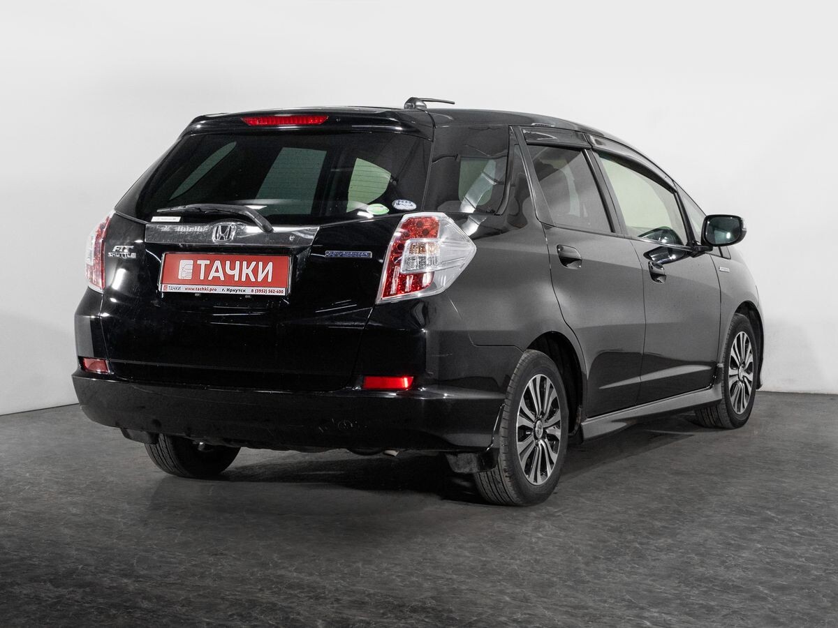Honda Fit Shuttle 2013 - фото автомобиля