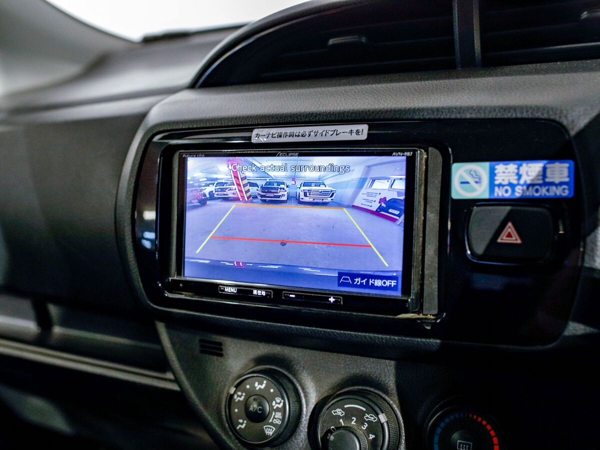 Toyota Vitz 2019 - фото автомобиля