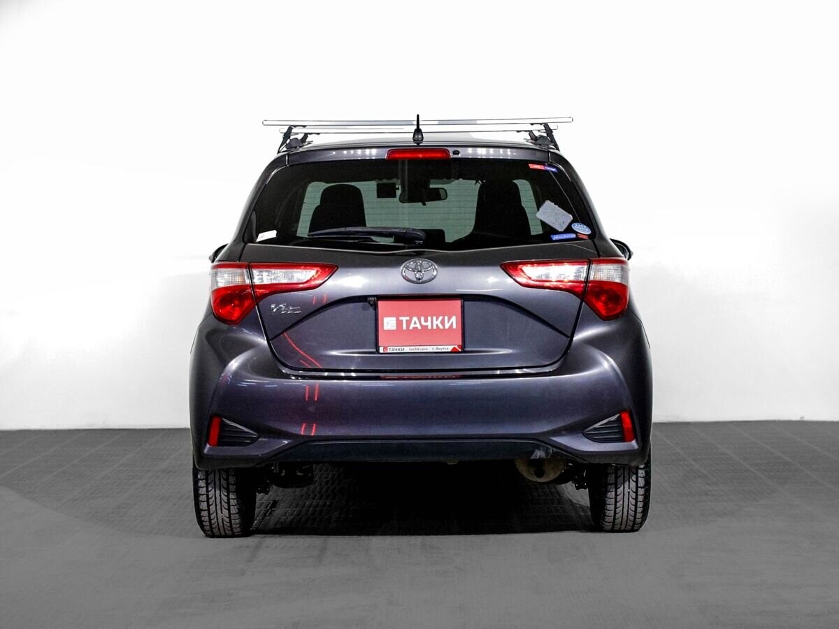 Toyota Vitz 2019 - фото автомобиля