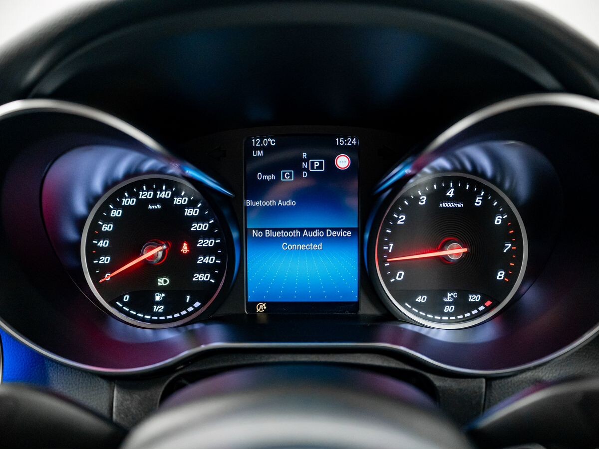 Mercedes-Benz C-Class 2018 - фото автомобиля