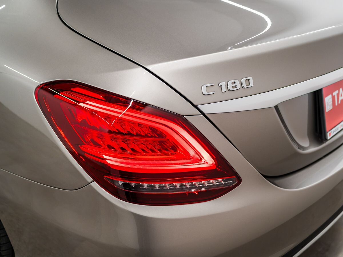 Mercedes-Benz C-Class 2018 - фото автомобиля