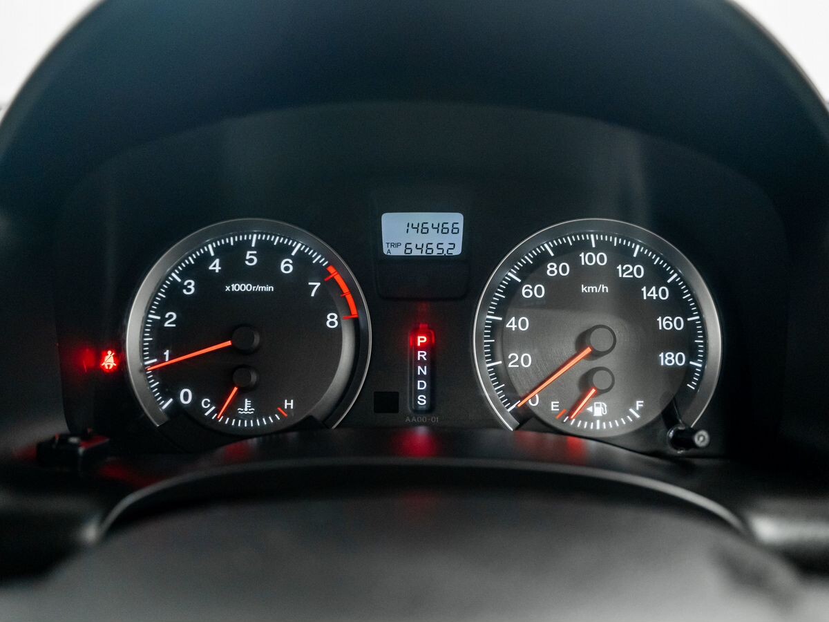 Honda Stream 2010 - фото автомобиля
