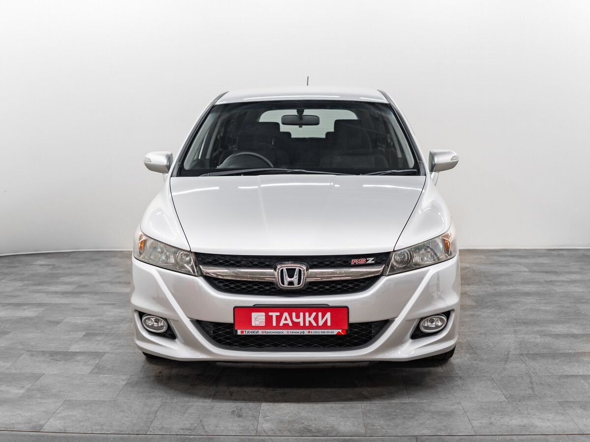 Honda Stream 2010 - фото автомобиля