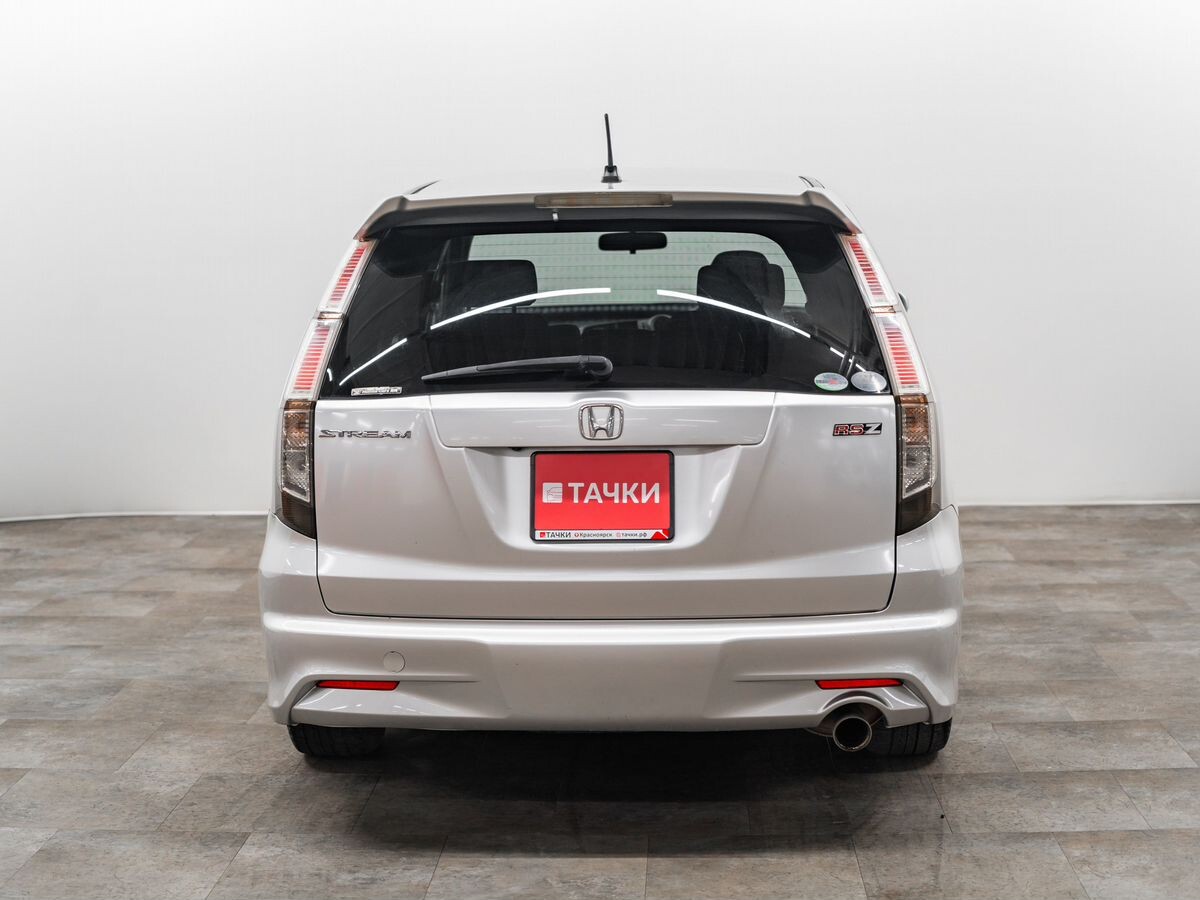 Honda Stream 2010 - фото автомобиля