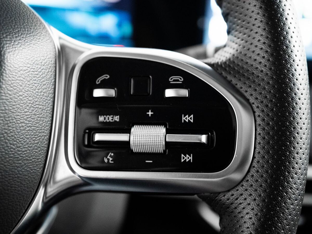 Jetour X70 Plus 2022 - фото автомобиля