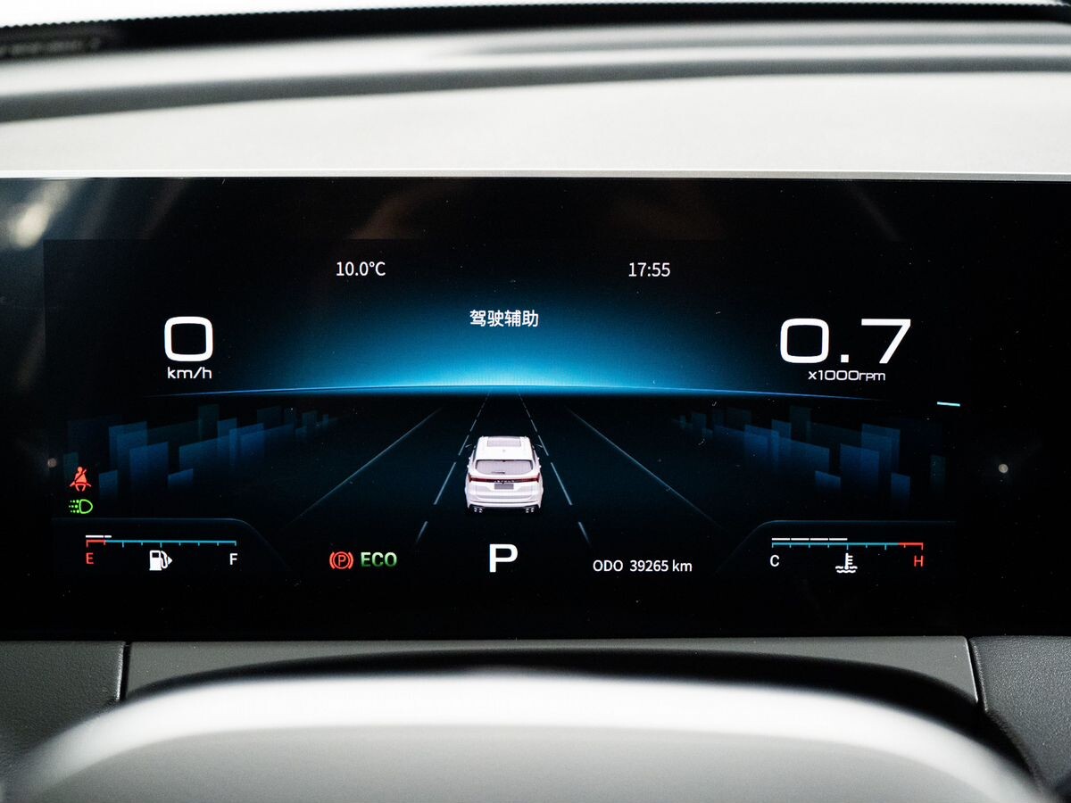 Jetour X70 Plus 2022 - фото автомобиля