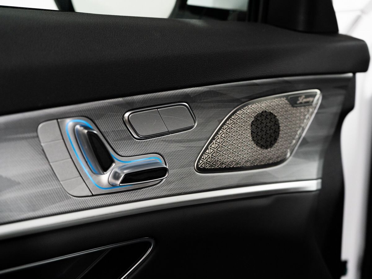 Jetour X70 Plus 2022 - фото автомобиля