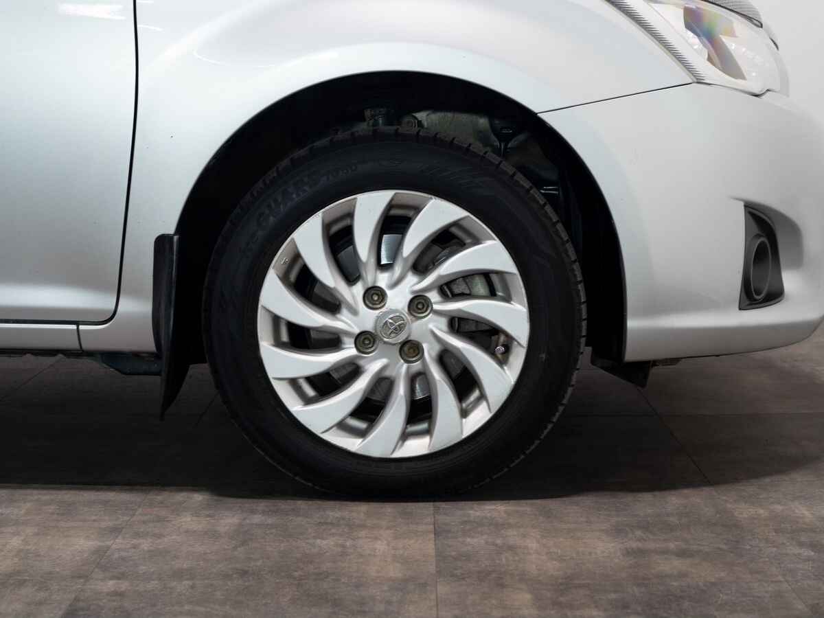 Toyota Corolla Axio 2013 - фото автомобиля