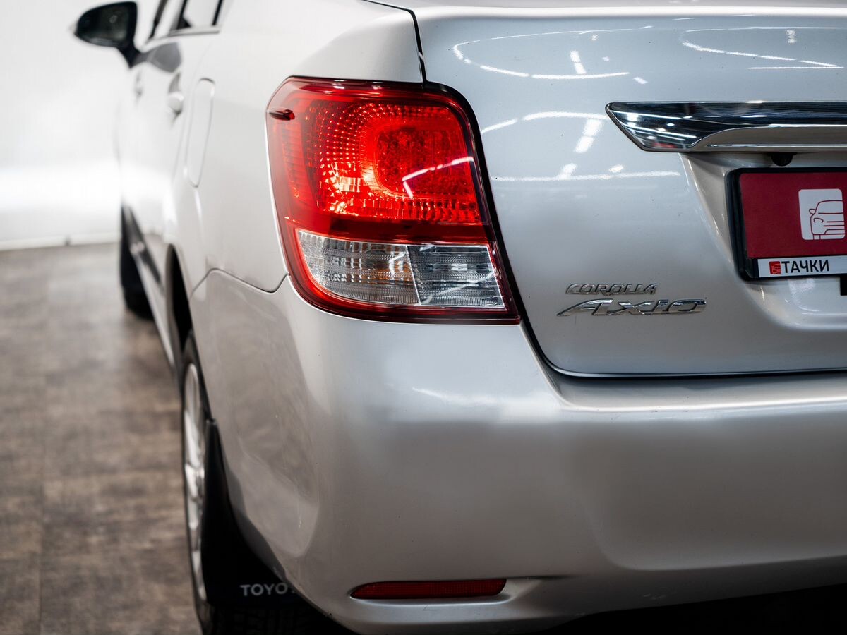 Toyota Corolla Axio 2013 - фото автомобиля