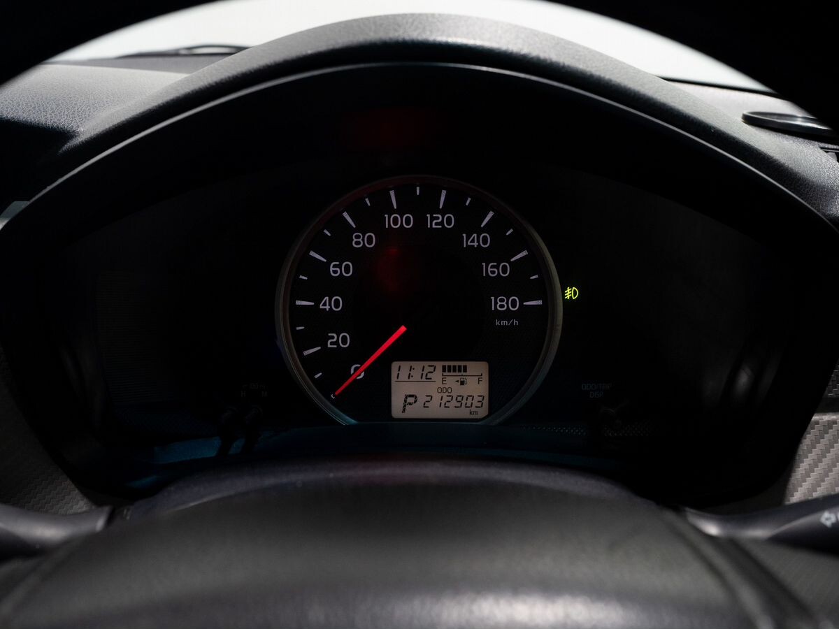 Toyota Corolla Axio 2013 - фото автомобиля