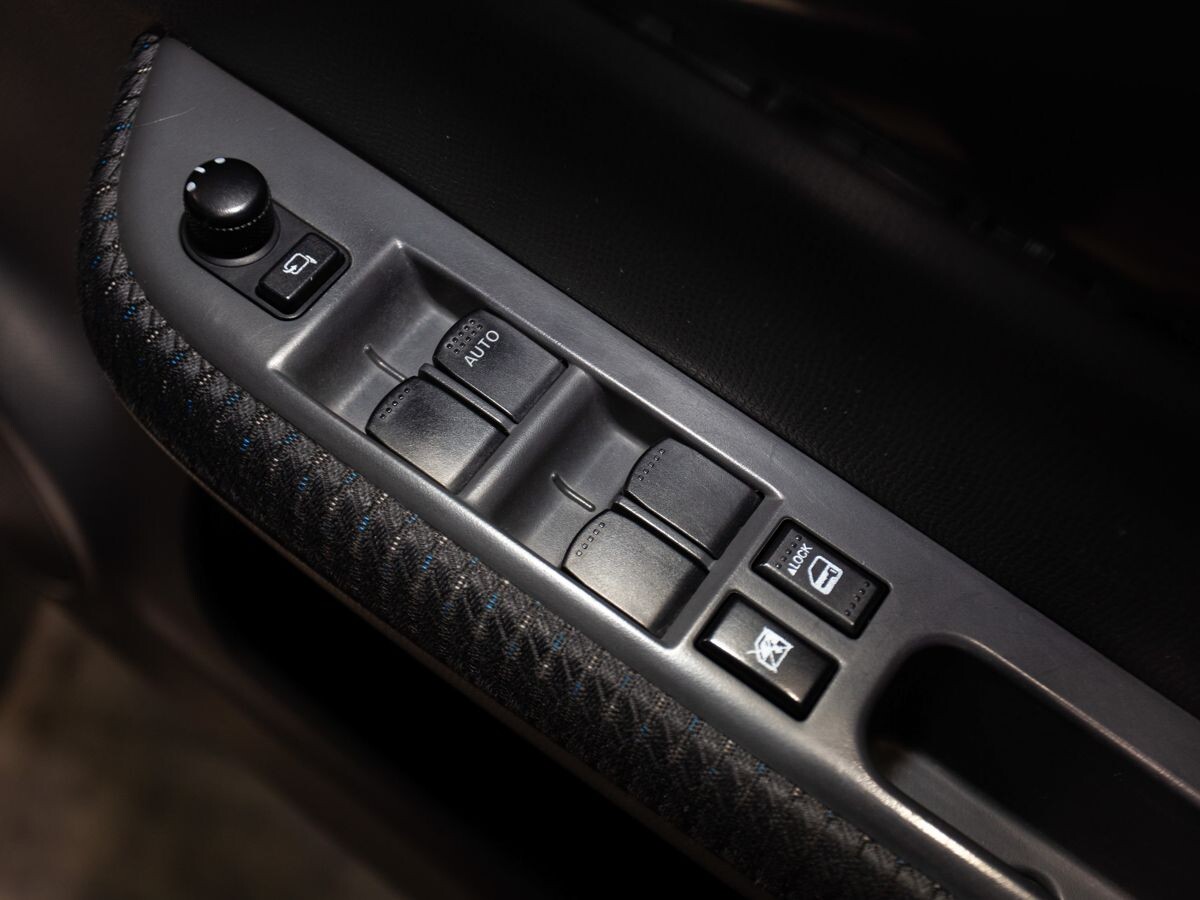Suzuki Swift 2009 - фото автомобиля