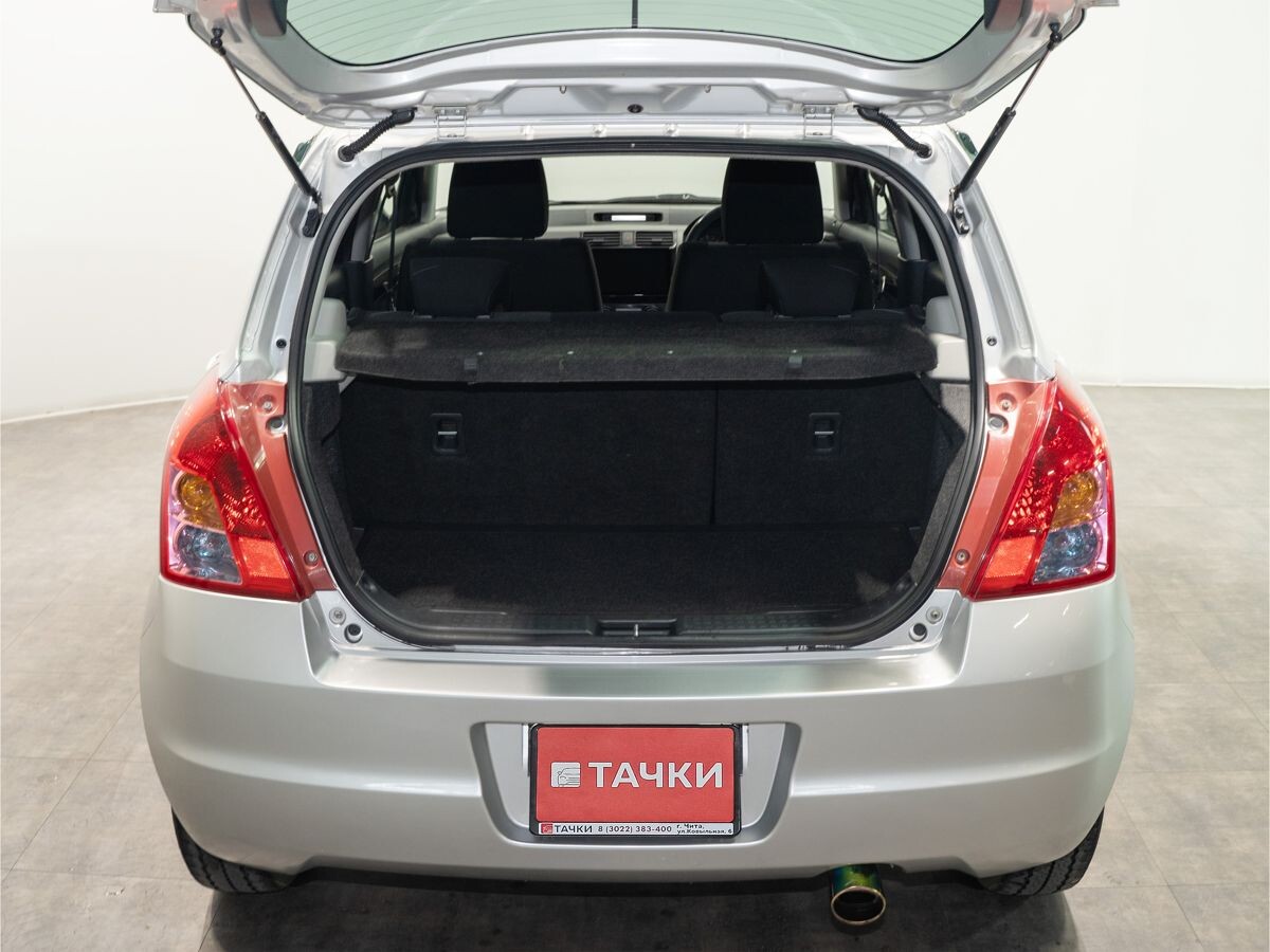 Suzuki Swift 2009 - фото автомобиля