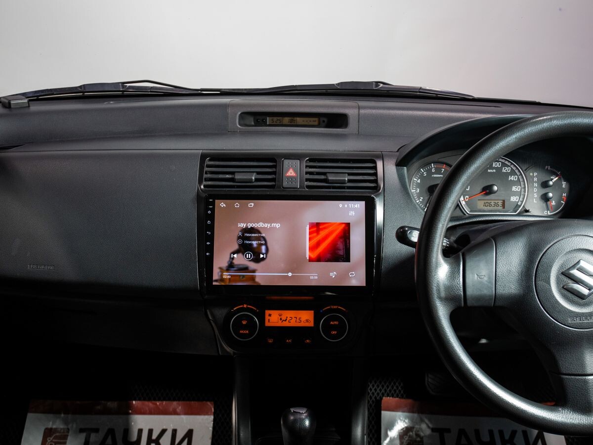 Suzuki Swift 2009 - фото автомобиля