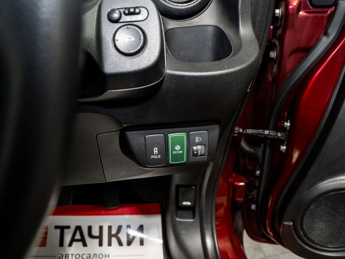 Honda Fit 2012 - фото автомобиля
