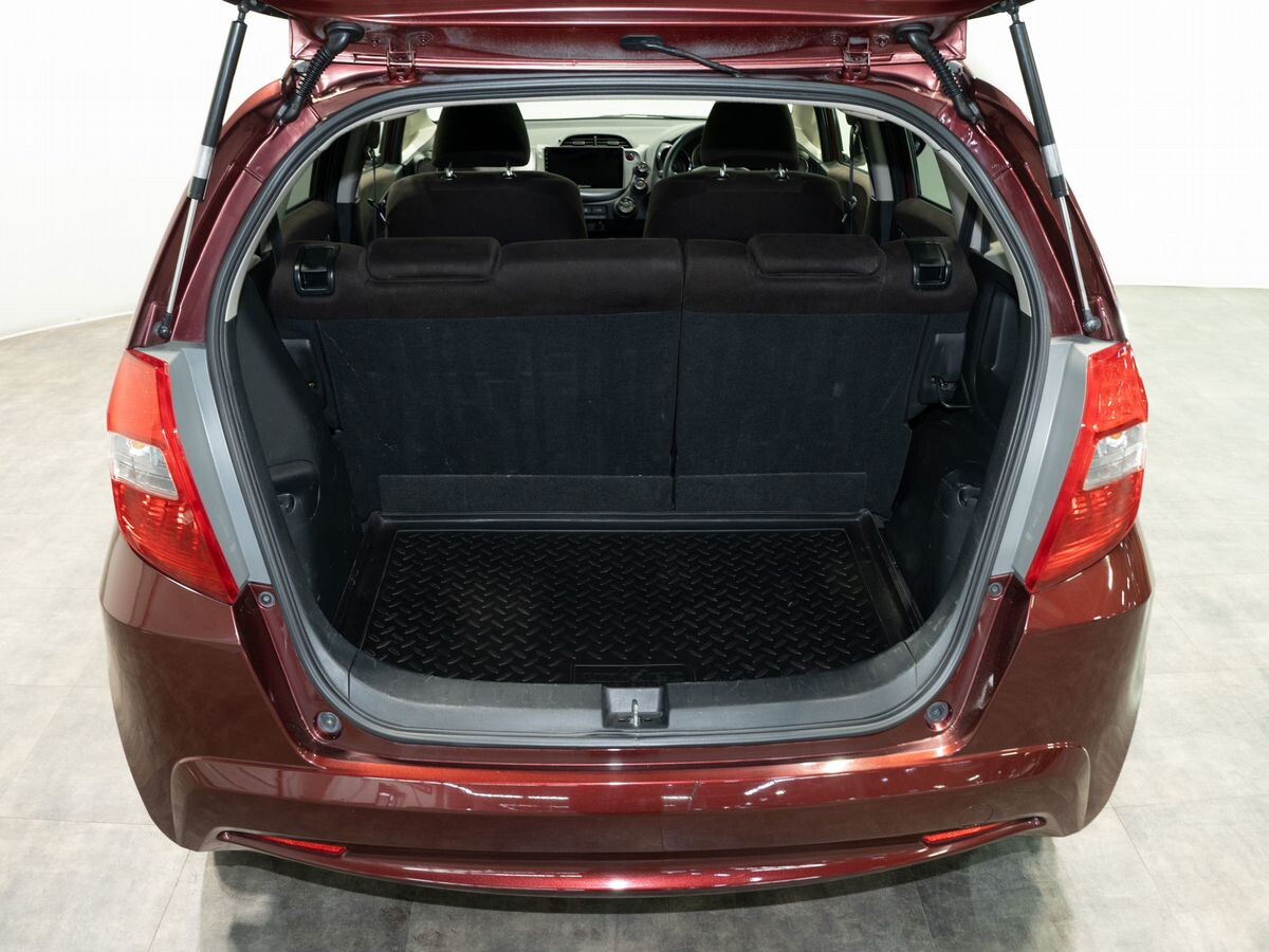 Honda Fit 2012 - фото автомобиля