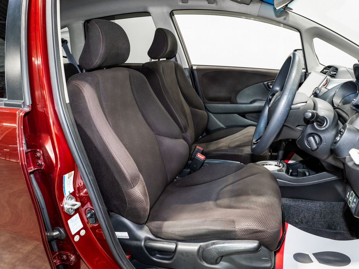 Honda Fit 2012 - фото автомобиля
