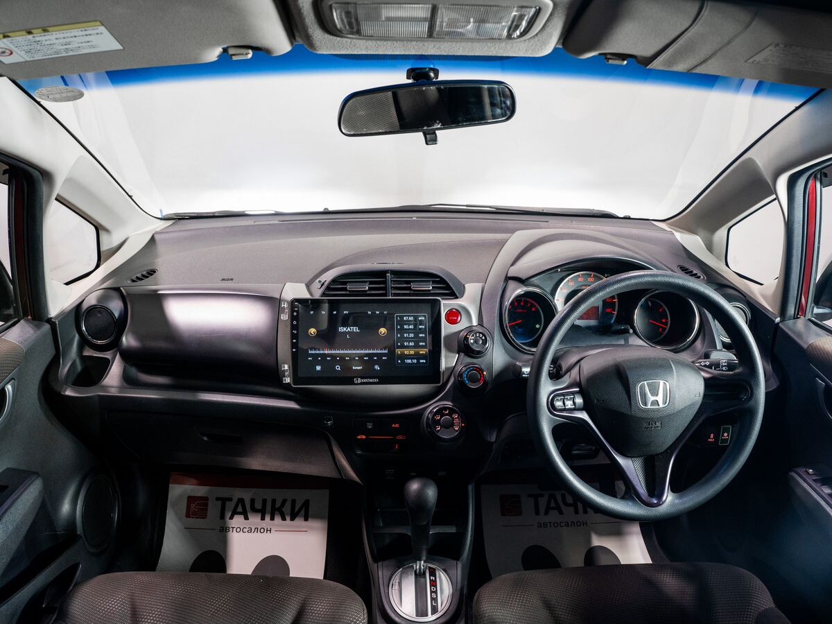 Honda Fit 2012 - фото автомобиля