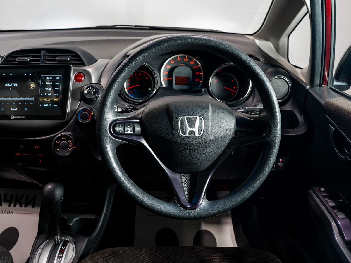 Honda Fit 2012 - фото автомобиля