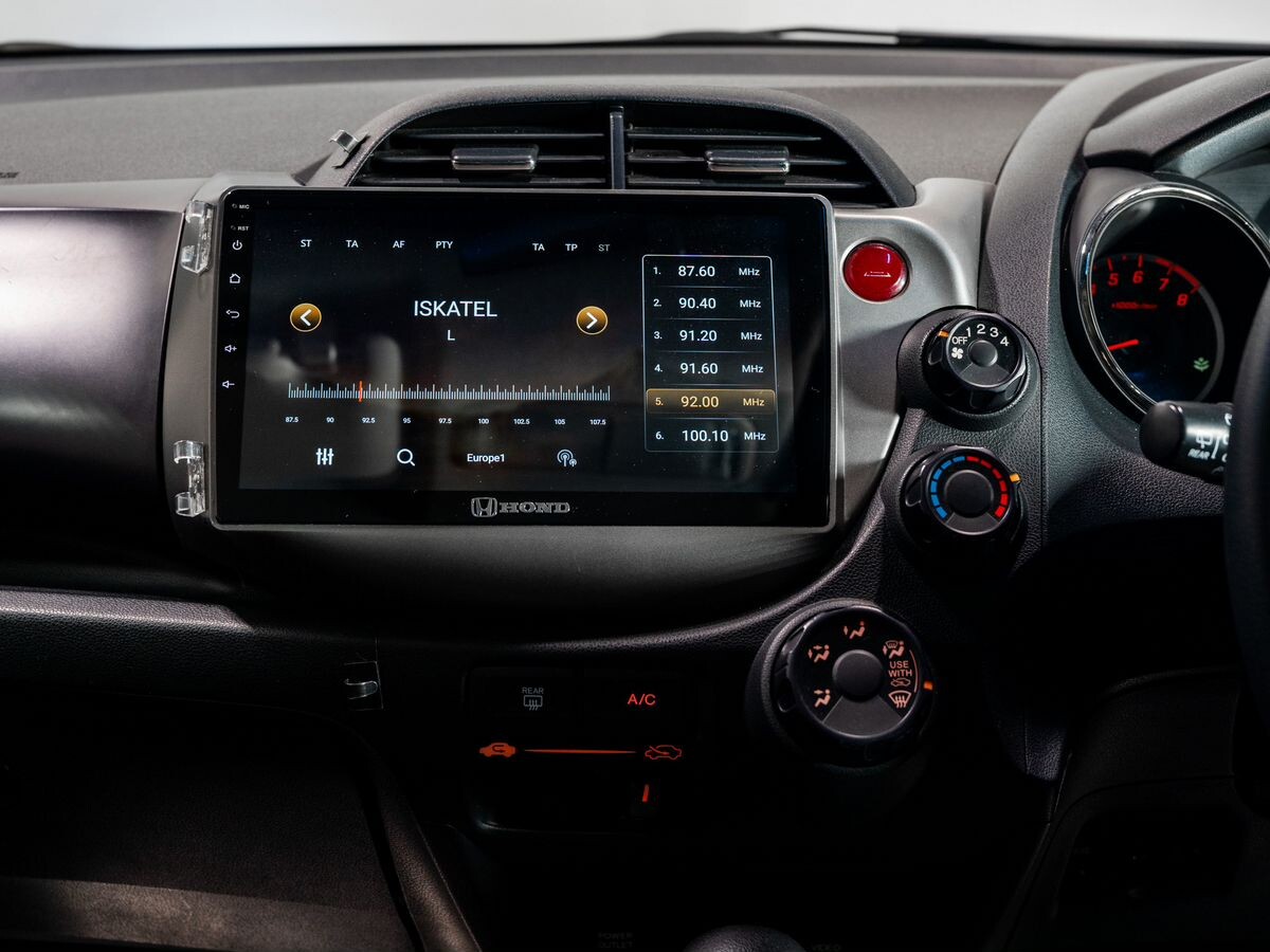 Honda Fit 2012 - фото автомобиля